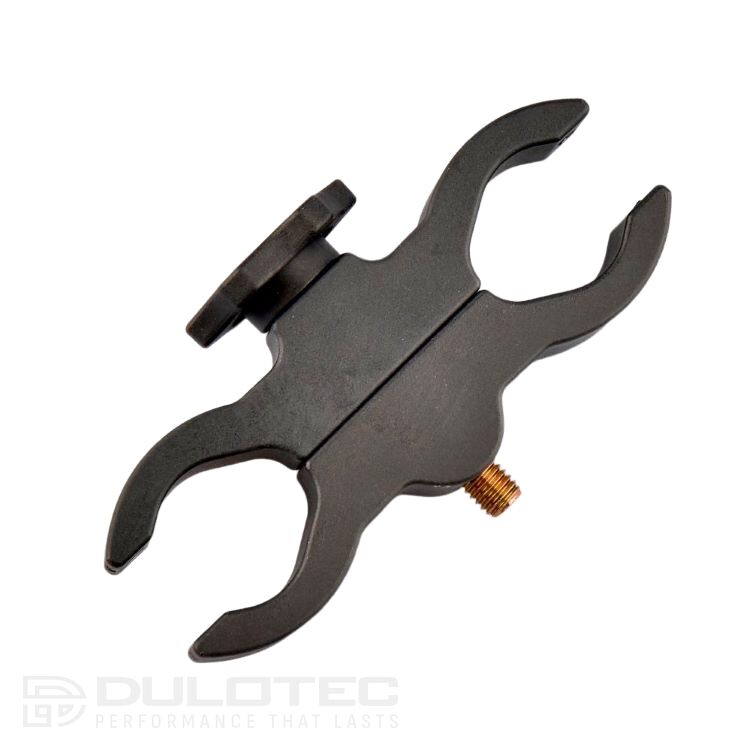 Suport universal pentru fixarea unei lanterne pe un țevile din polimer » Lanternaputernica.RO