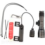 Lanterna Dulotec G20 pentru carabină, cu declanșator rapid și silențios, livrată împreună cu accesoriile de montare, bateria și încărcătorul » Lanternaputernica.RO