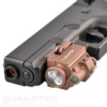Lanternă pentru pistol Dulotec G3 maro – montată sub țeavă, cu indicator laser verde » Lanternaputernica.RO