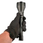 Lanternă puternică cu rază lungă de acțiune Dulotec Tracker 1300 – Până la 6.500 de lumeni, până la 1.300 de metri » Lanternaputernica.RO