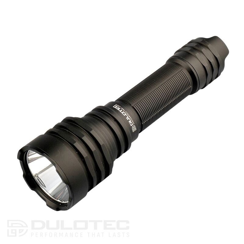 Lanternă Dulotec C9 Dominator – 3.000 de lumeni, rază de acțiune de până la 1.000 de metri » Lanternaputernica.RO