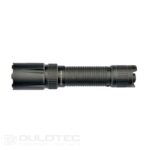 Lanternă tactică Dulotec Defender – 2.300 de lumeni, rază de acțiune de până la 530 de metri » Lanternaputernica.RO